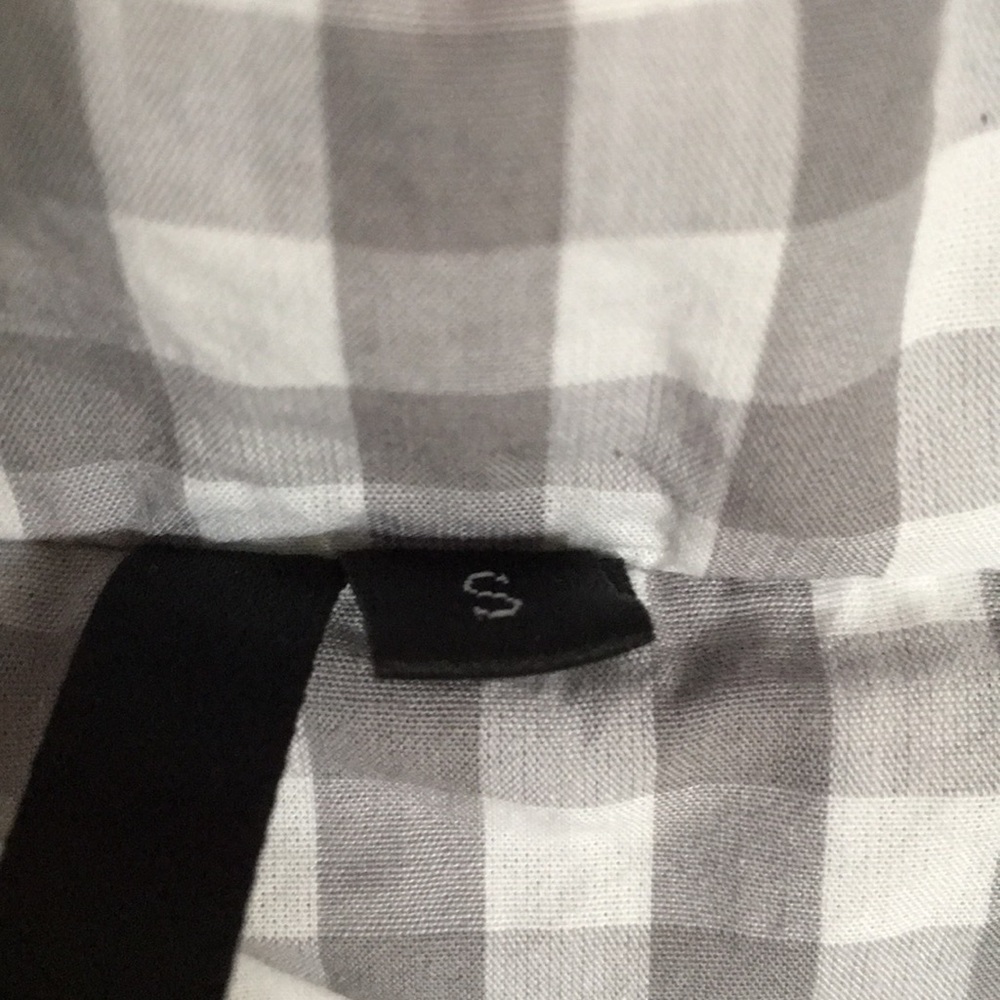 Checkered vest-size small (gray/white) - Picture 4 of 4
